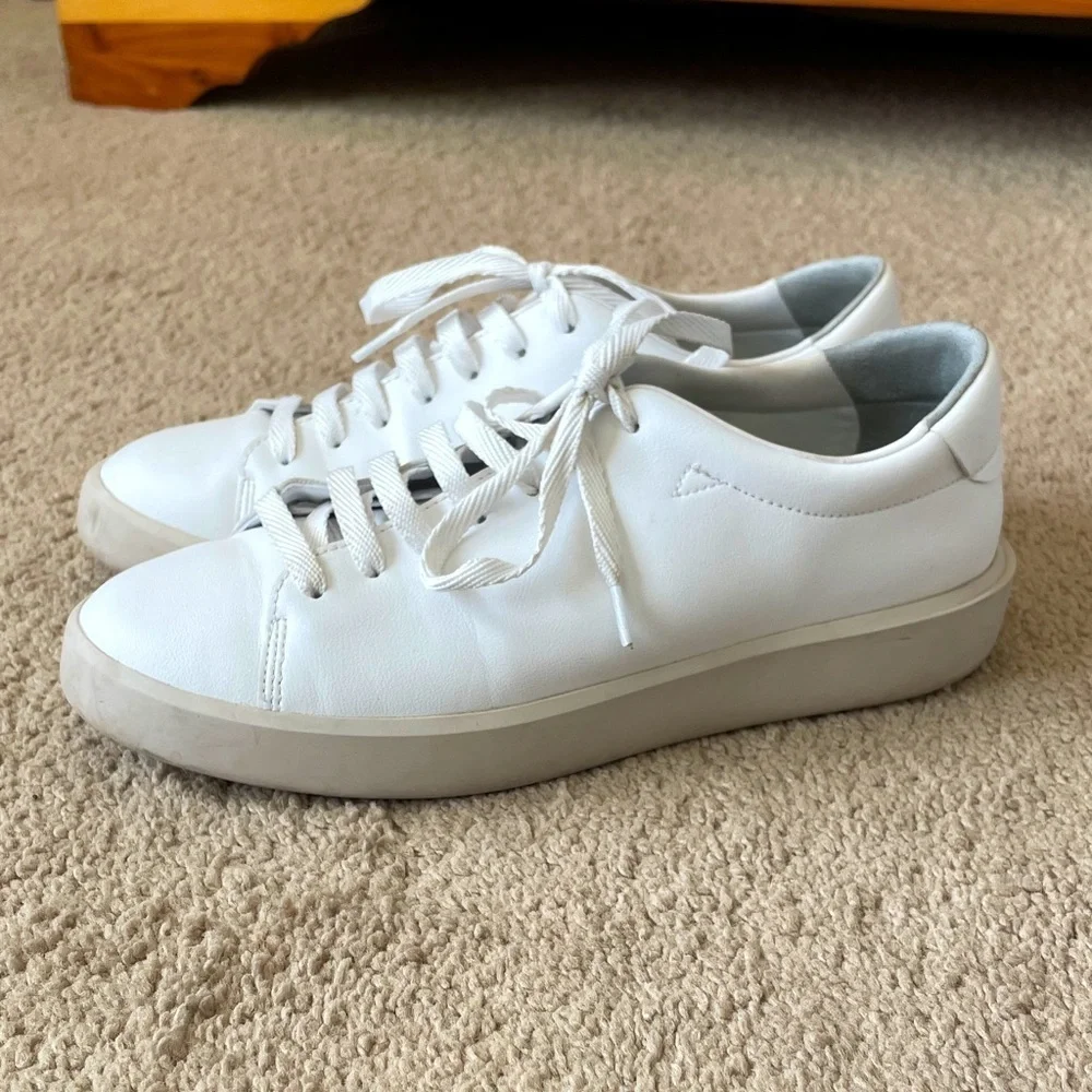 Everlane ReLeather White Sneakers Unisex Minimalist W’s 9.5 M’s 7.5 Shoes Casual